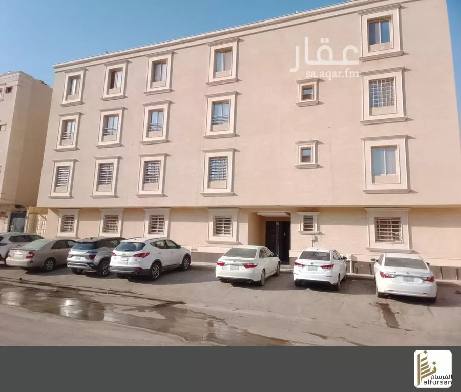 4 bedroom apartment in Dhahrat Namar