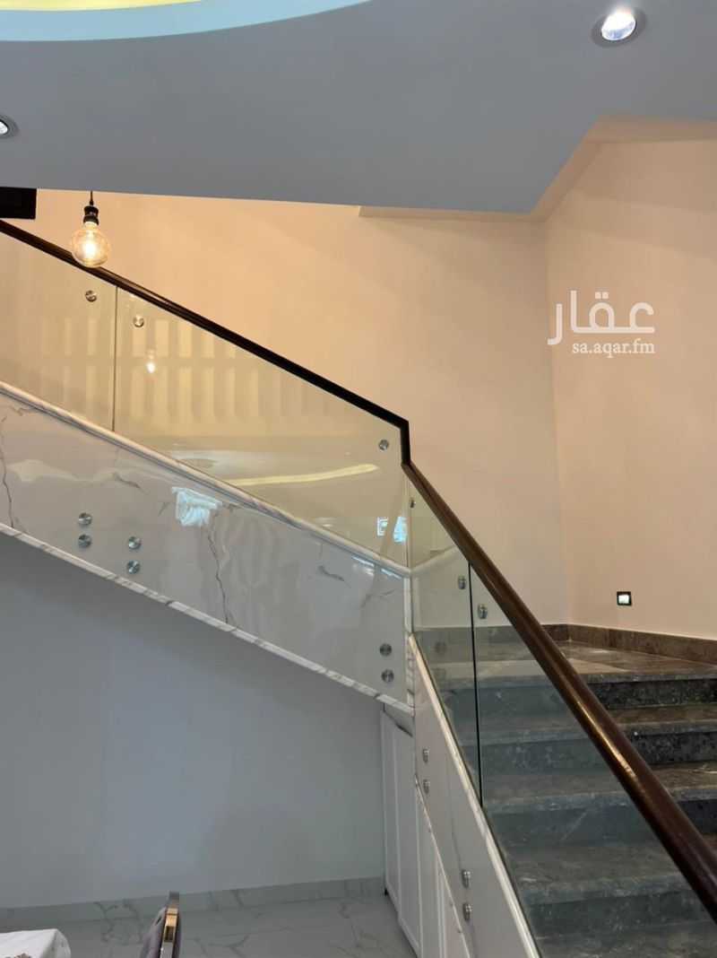 10 bedroom villa in King Fahd, Riyadh 4