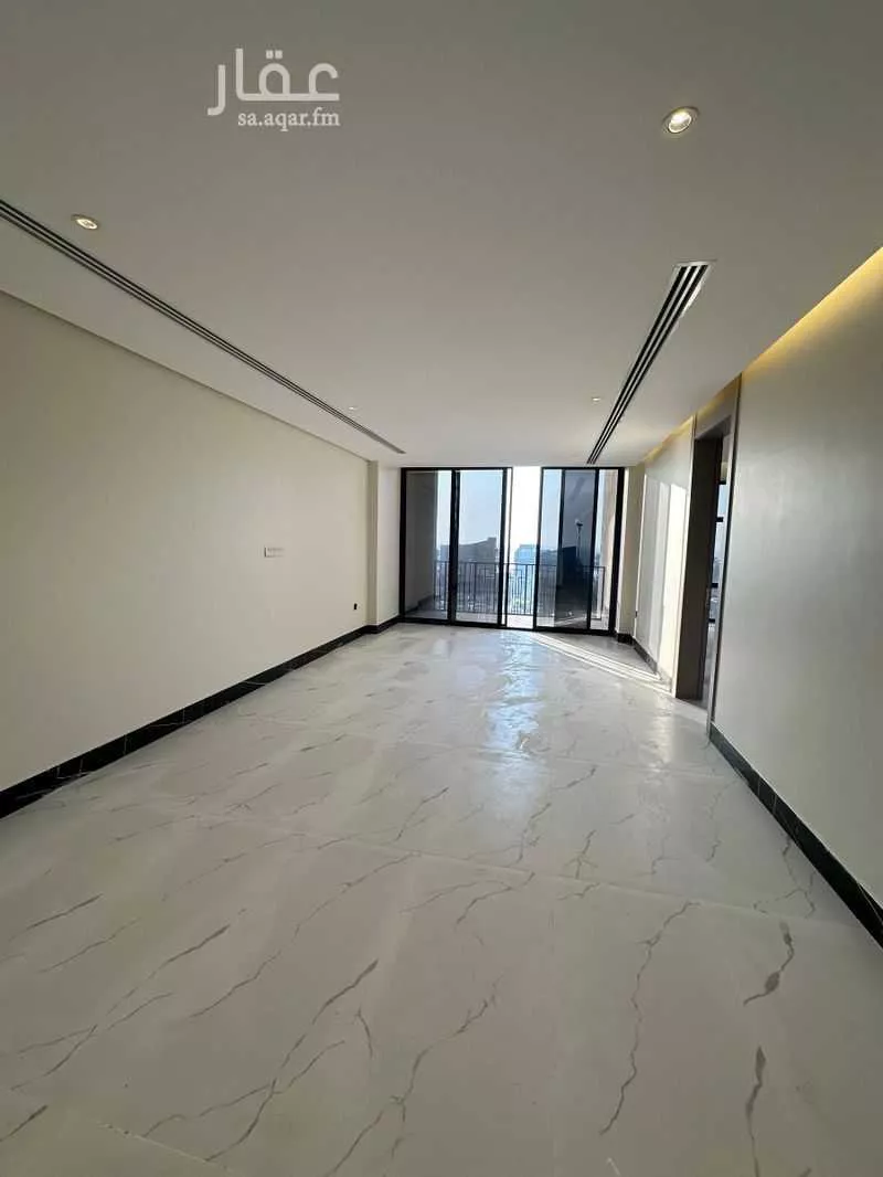 4 bedroom apartment in Ash Shati Al Gharbi, Eastern Province 6