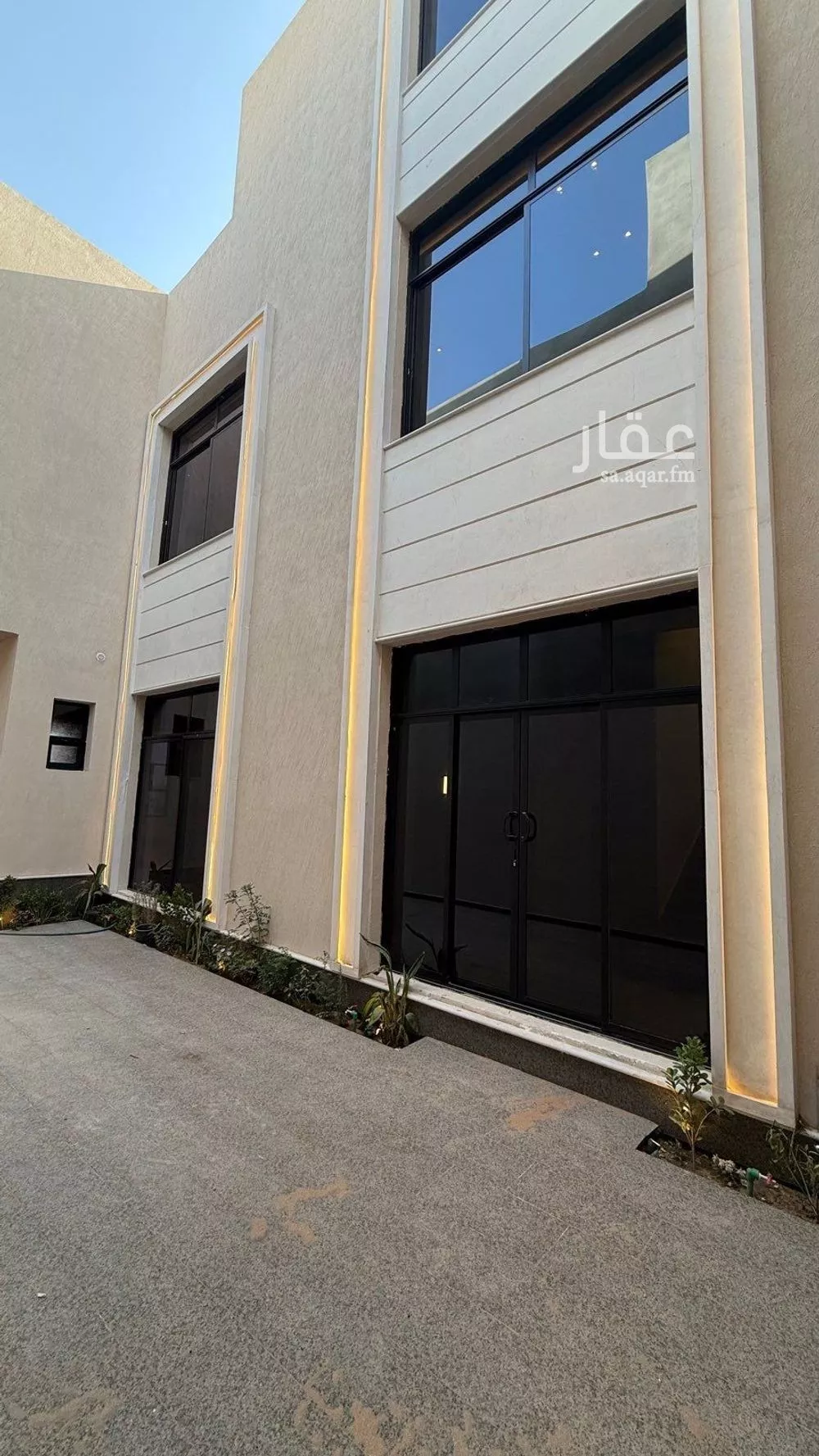 فيلا 6 غرف في المهدية 5