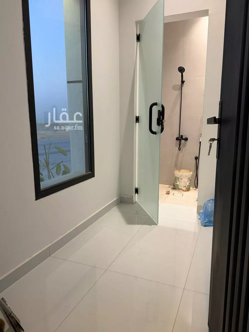 فيلا 6 غرف في المهدية 5