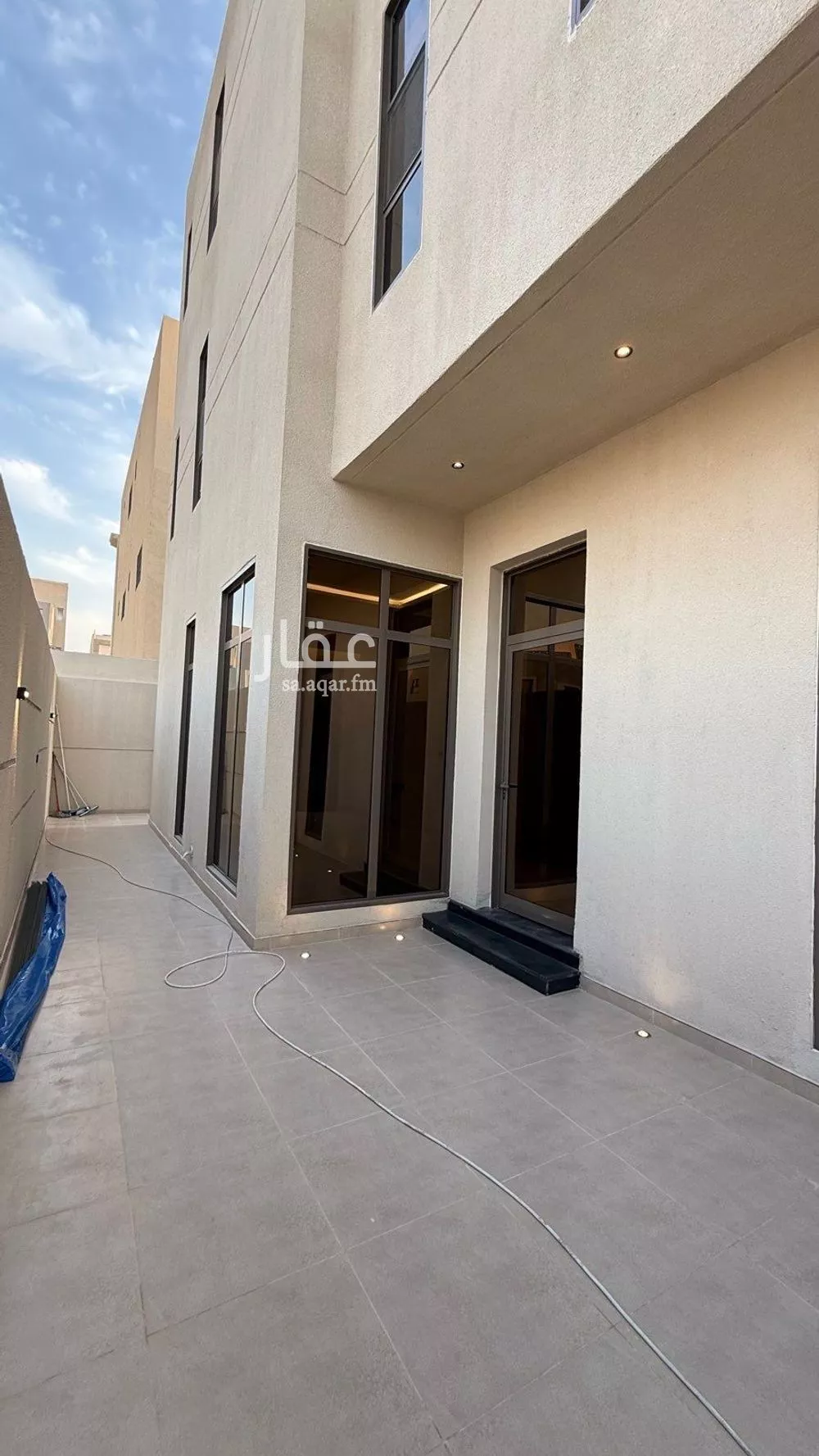 فيلا 6 غرف في المهدية 5