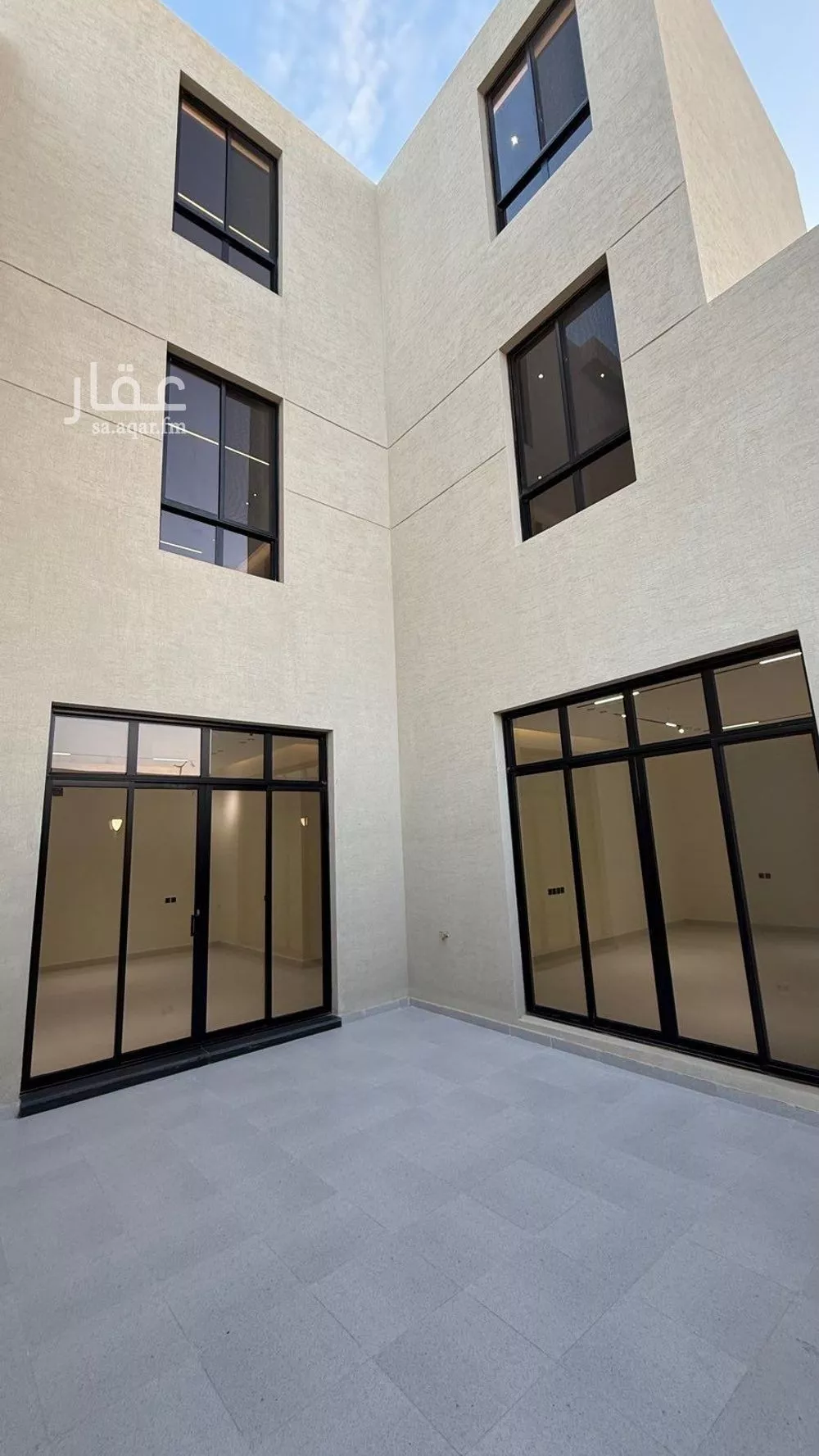 فيلا 6 غرف في المهدية 5