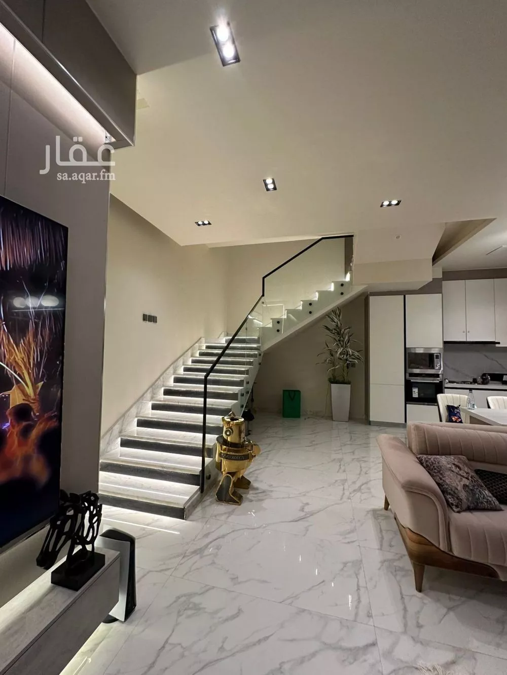 شقة 3 غرف في العارض 3