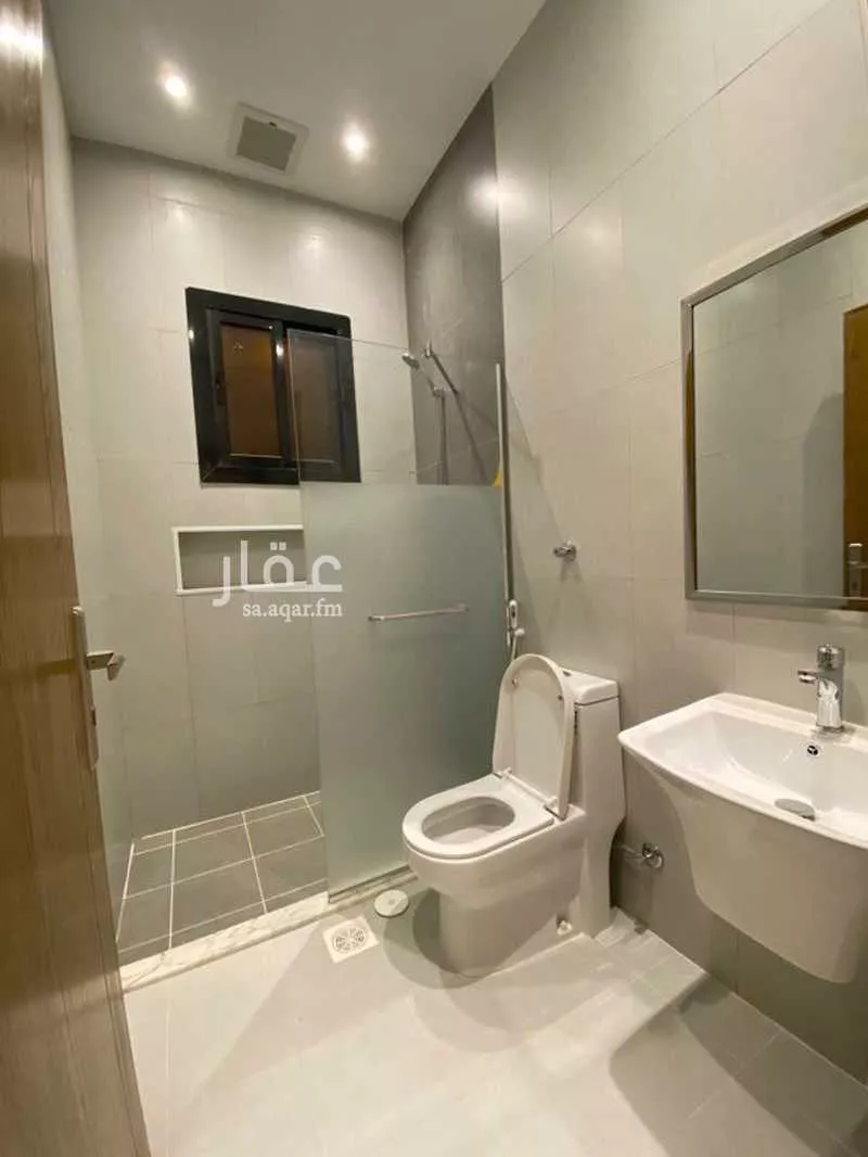5 bedroom apartment in Al Wurud, Jeddah 6