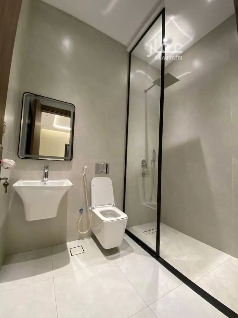 شقة 6 غرف في الصفا 4