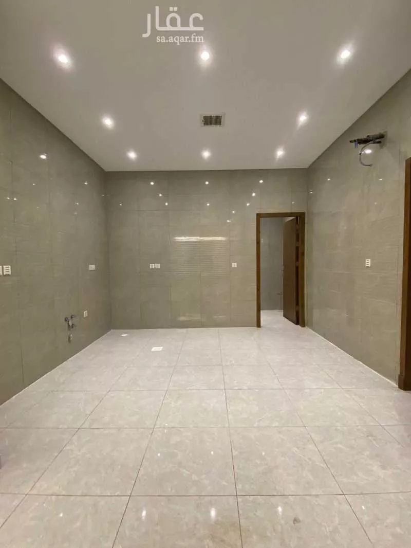 7 bedroom apartment in Al Wurud, Jeddah 6