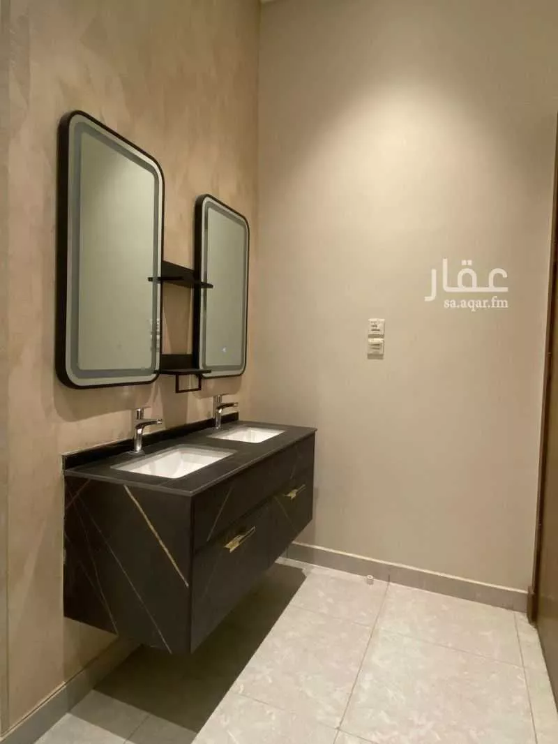 شقة 5 غرف في الورود 3