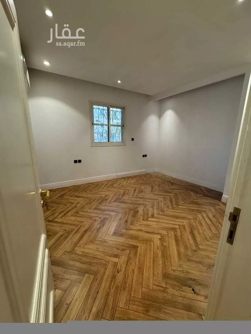 شقة 3 غرف في الملقا 4