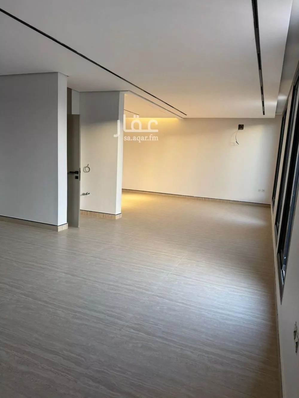 3 bedroom floor in Al Janadriyah 4