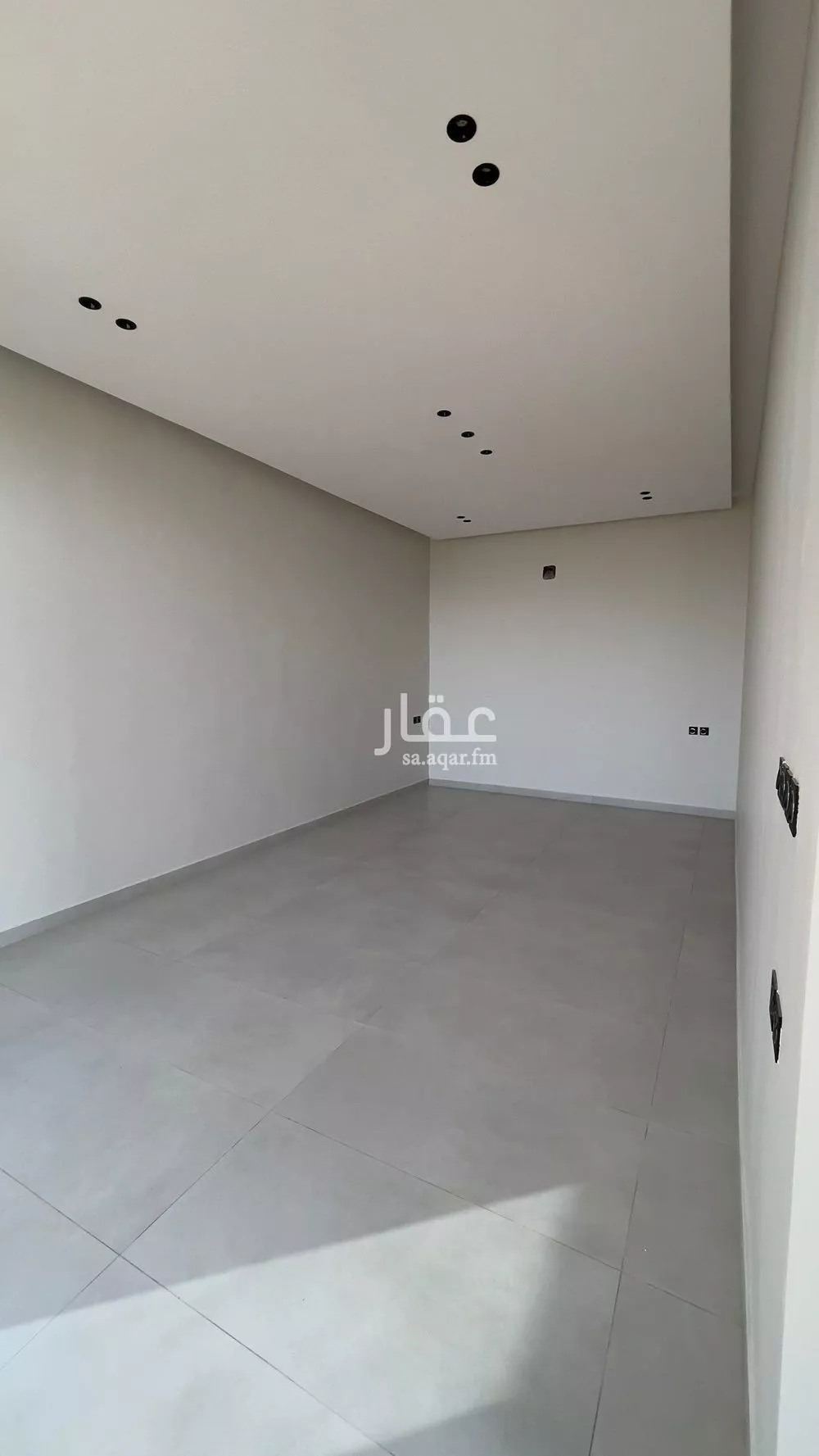 فيلا 7 غرف في المهدية 5