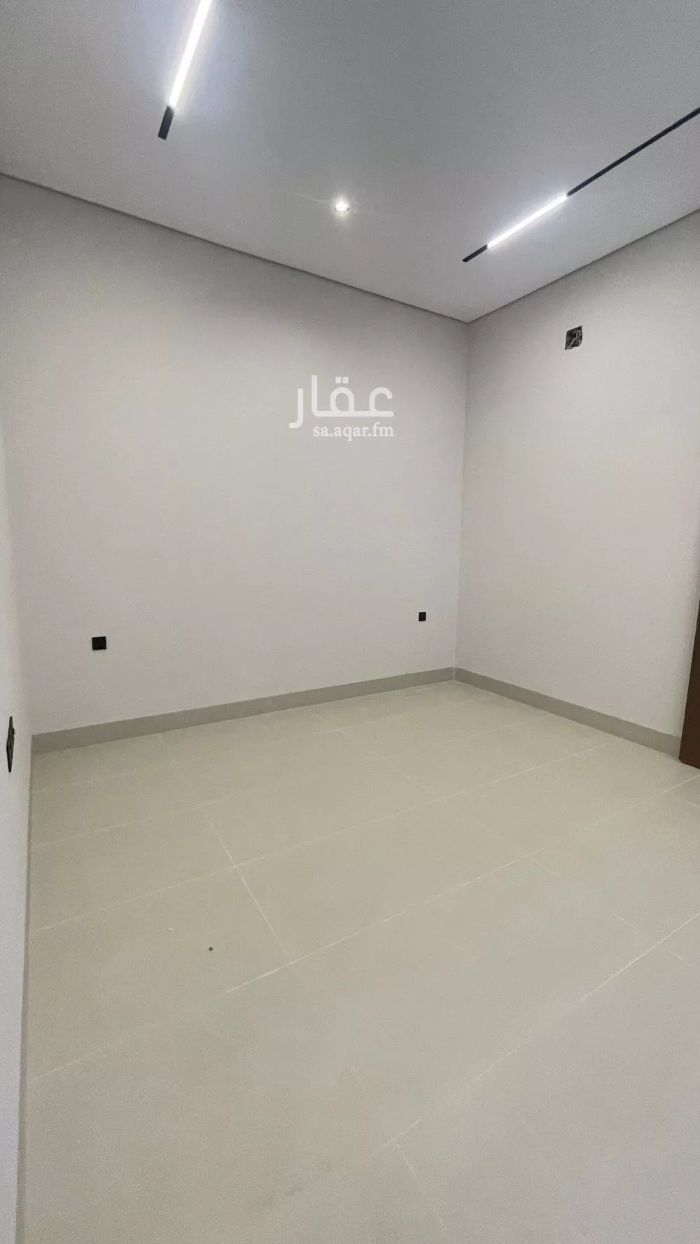 فيلا 6 غرف في المهدية 5