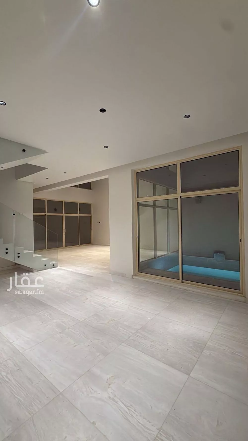 فيلا 6 غرف في المهدية 5