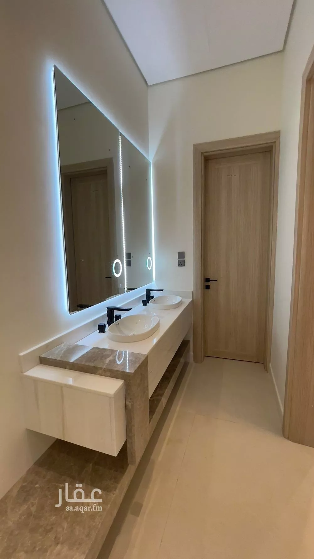 6 bedroom villa in Al Mahdiyyah 3