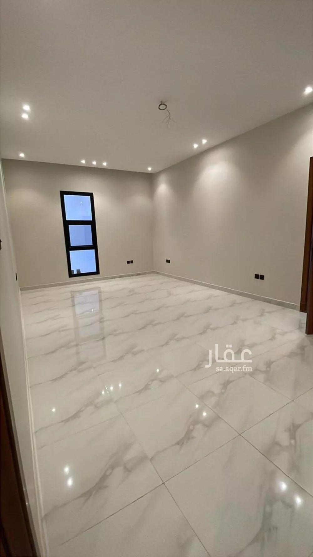 فيلا 6 غرف في المهدية 5