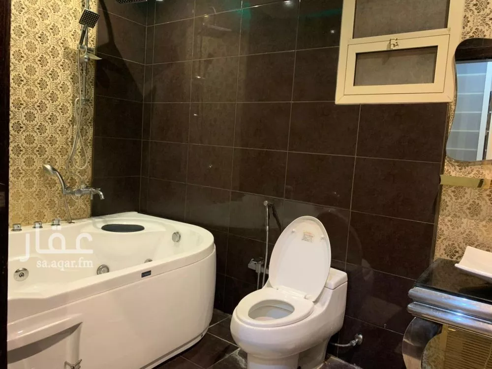 5 bedroom villa in Al Munsiyah 4