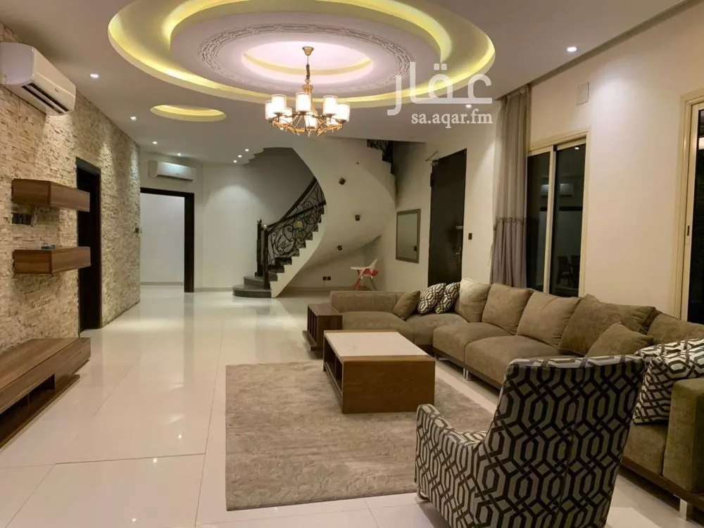 5 bedroom villa in Al Munsiyah 1