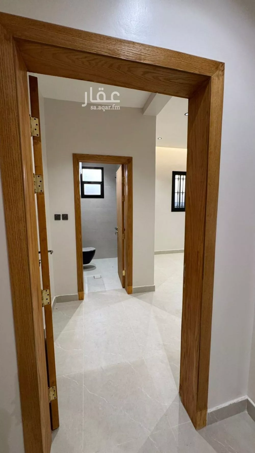 فيلا 6 غرف في العزيزية 1