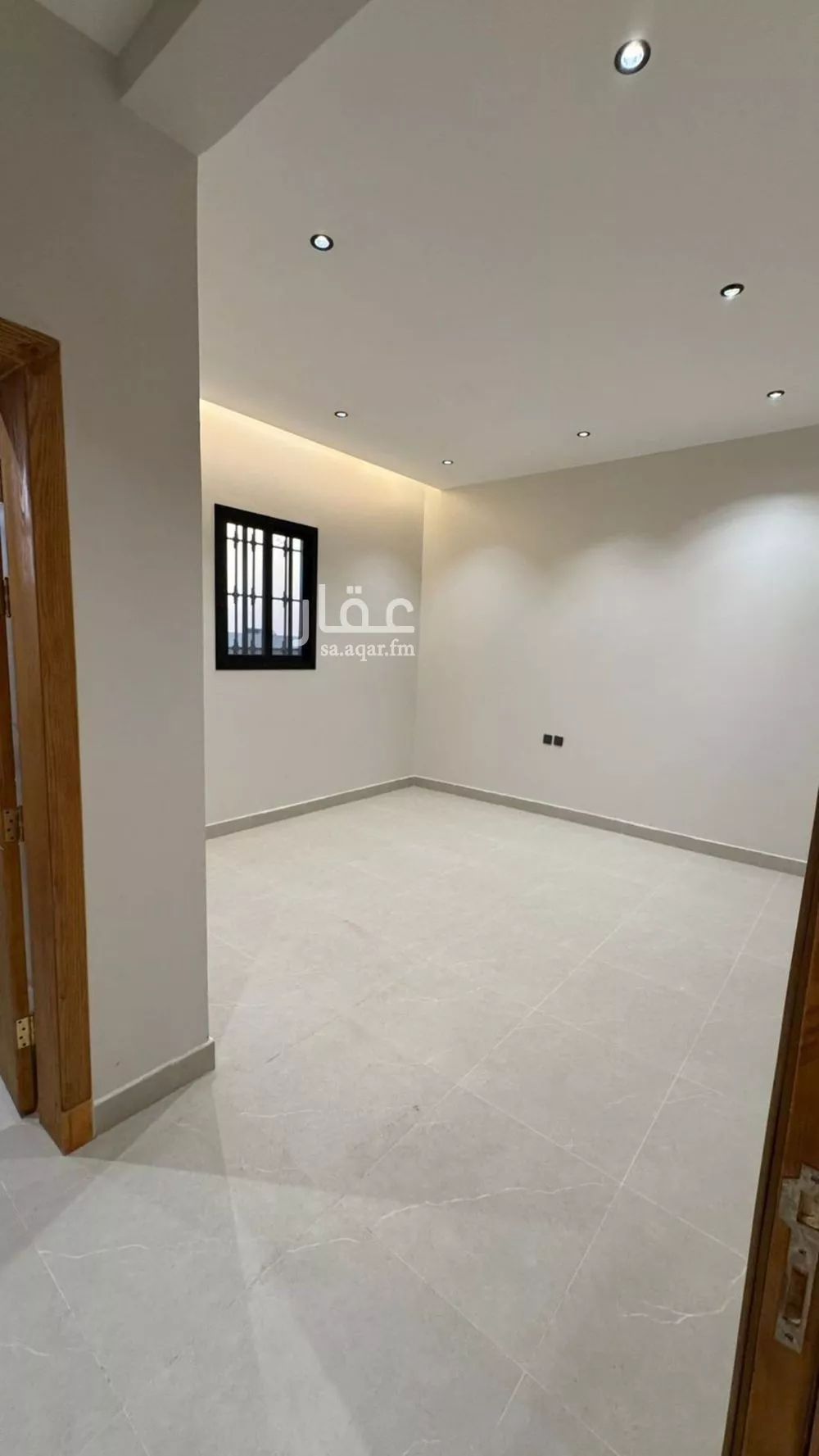 فيلا 6 غرف في العزيزية 5