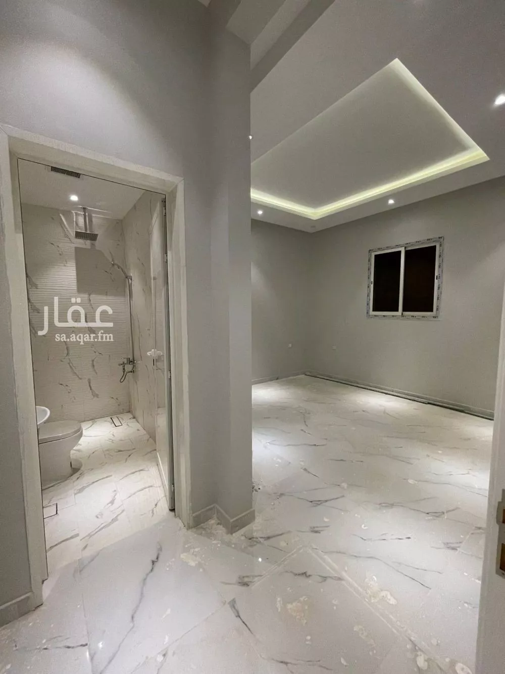 شقة 4 غرف في الملقا 5