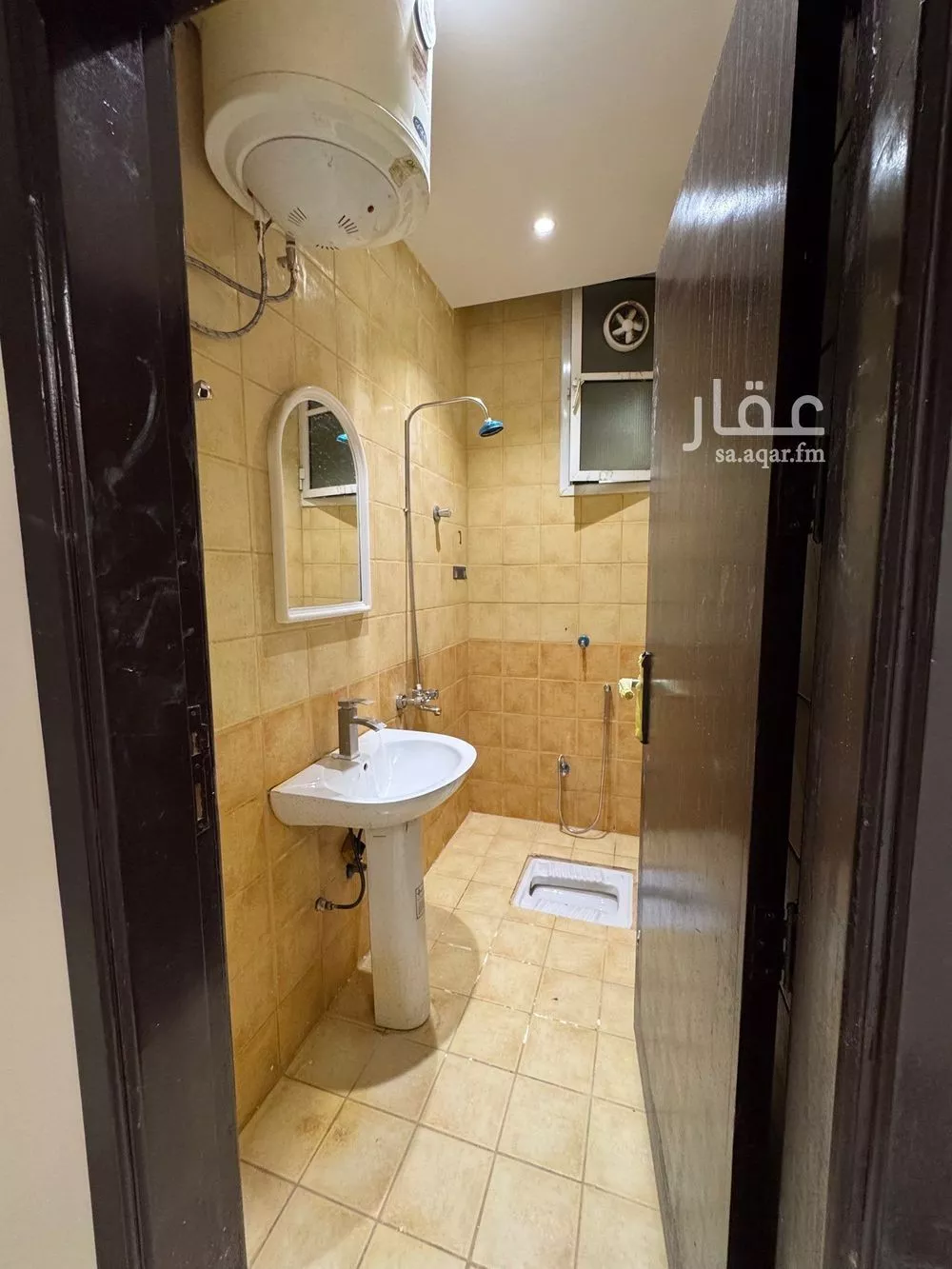 شقة 100 غرف في السعادة 3