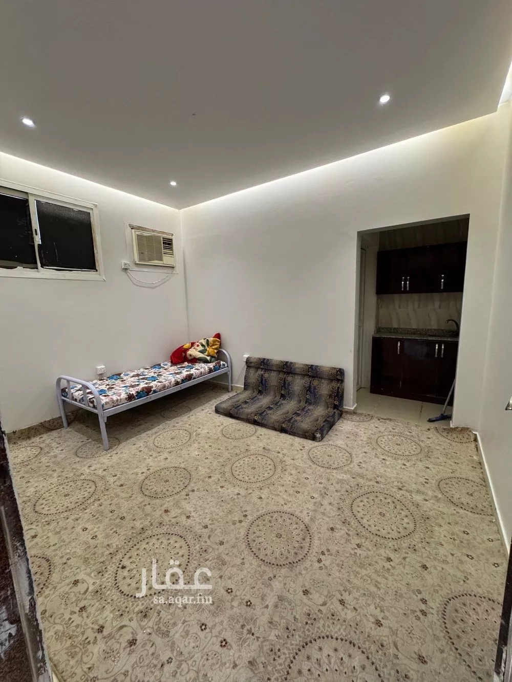 شقة 100 غرف في السعادة 5