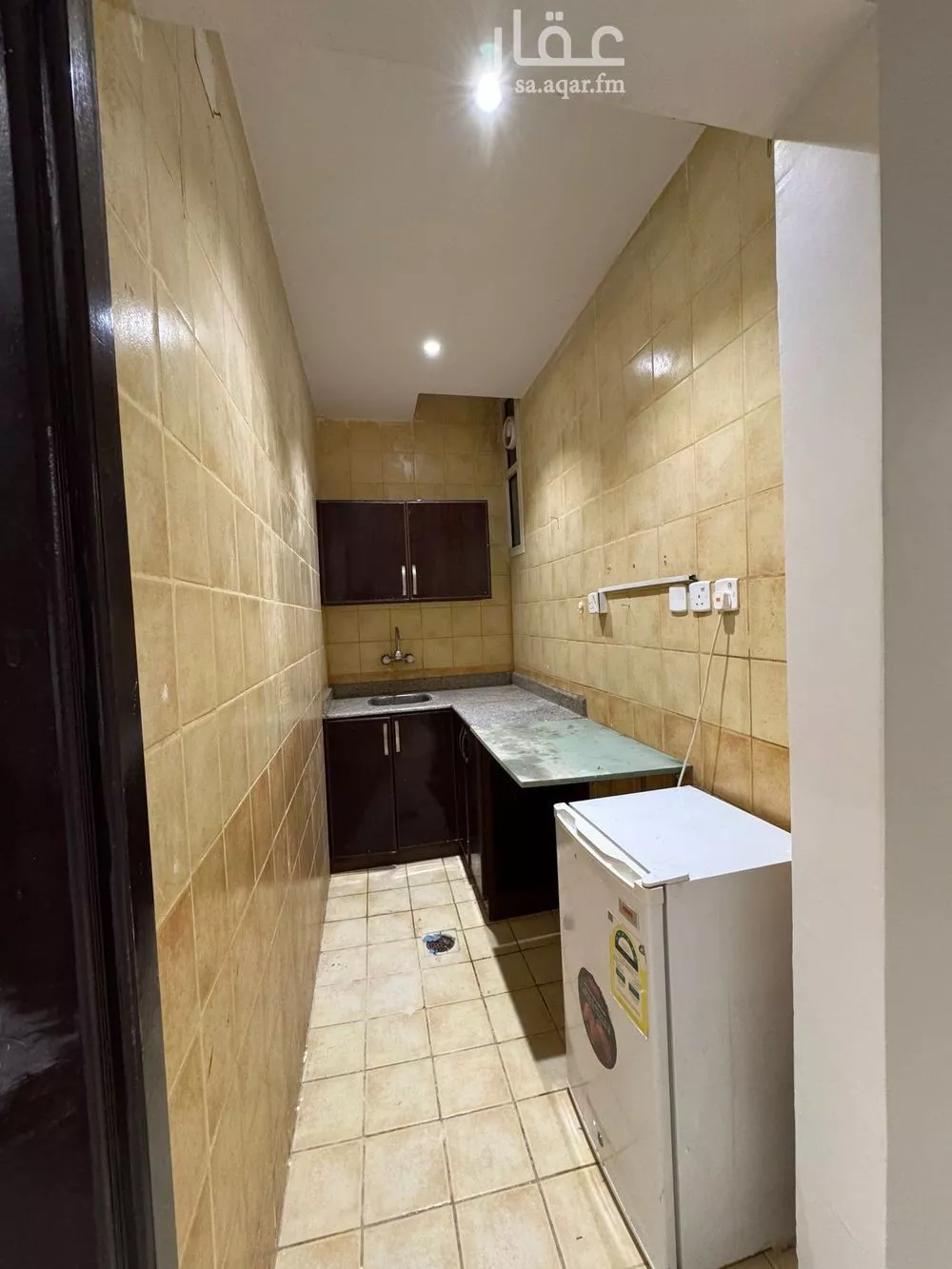 شقة 100 غرف في السعادة 4