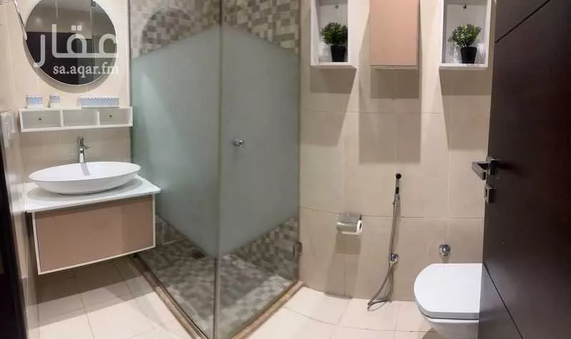 3 bedroom apartment in Al Shati, Jeddah 7