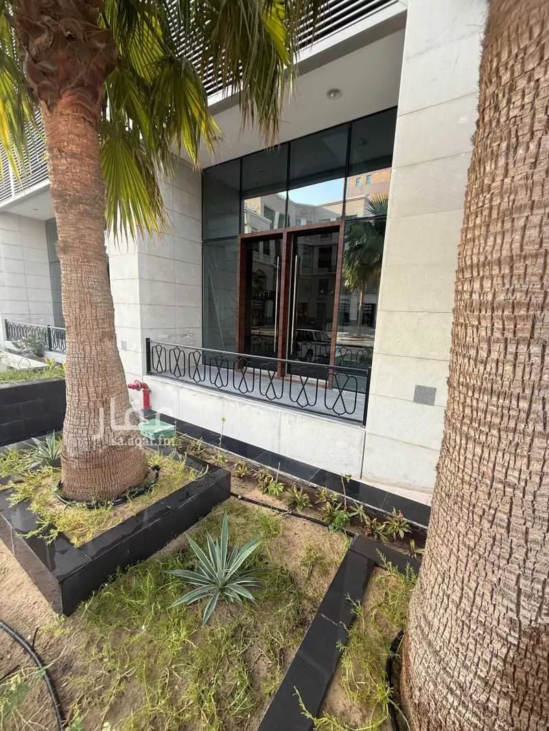 2347 sqm shop in Al Corniche 4