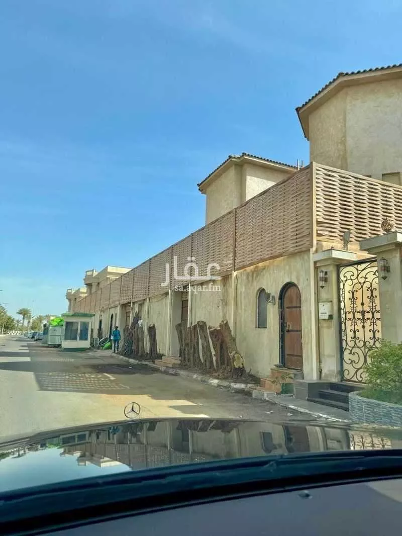 فيلا 12 غرف في المرجان 4