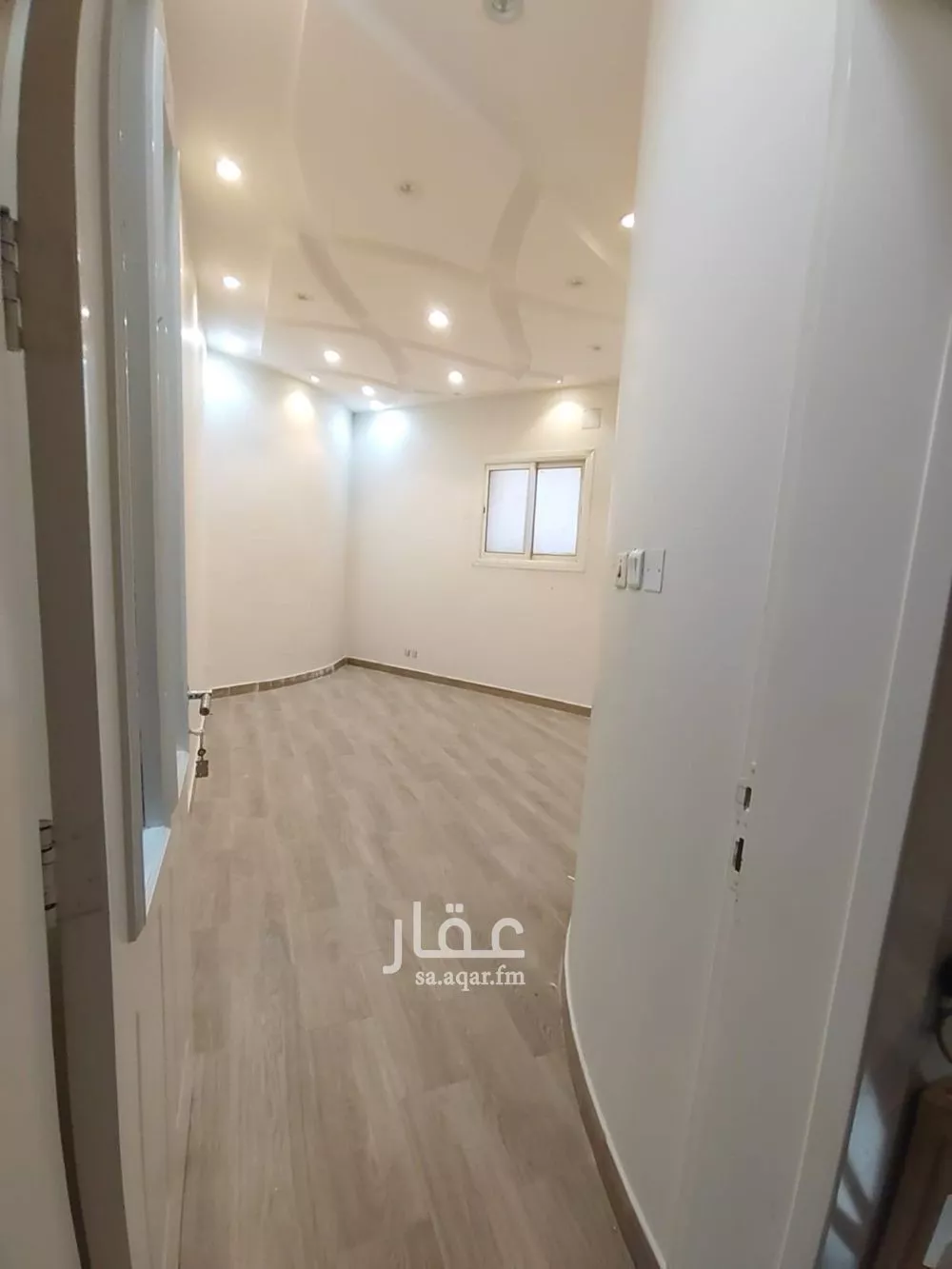 فيلا 9 غرف في العارض 5