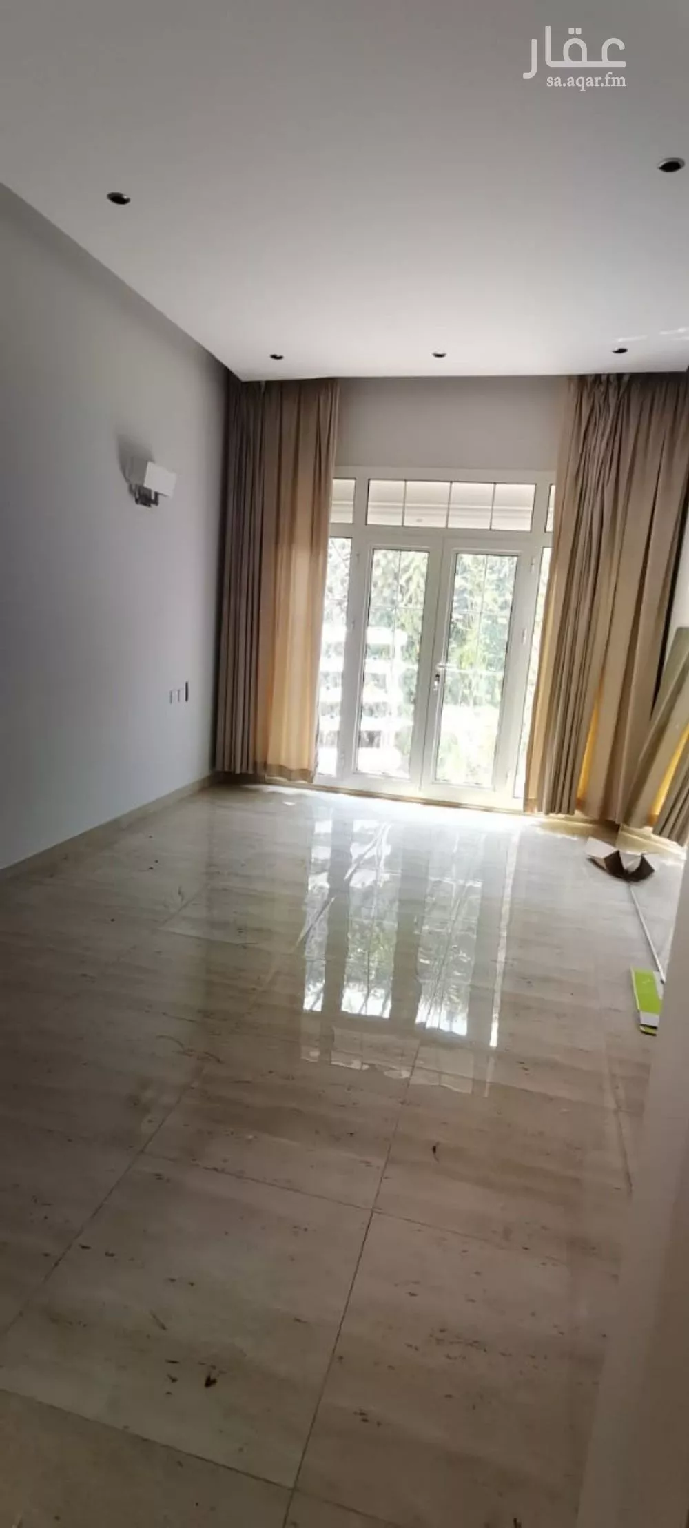 شقة 4 غرف في الملقا 3