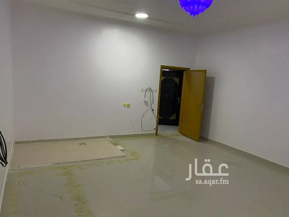 فيلا 15 غرف في الرمال 2