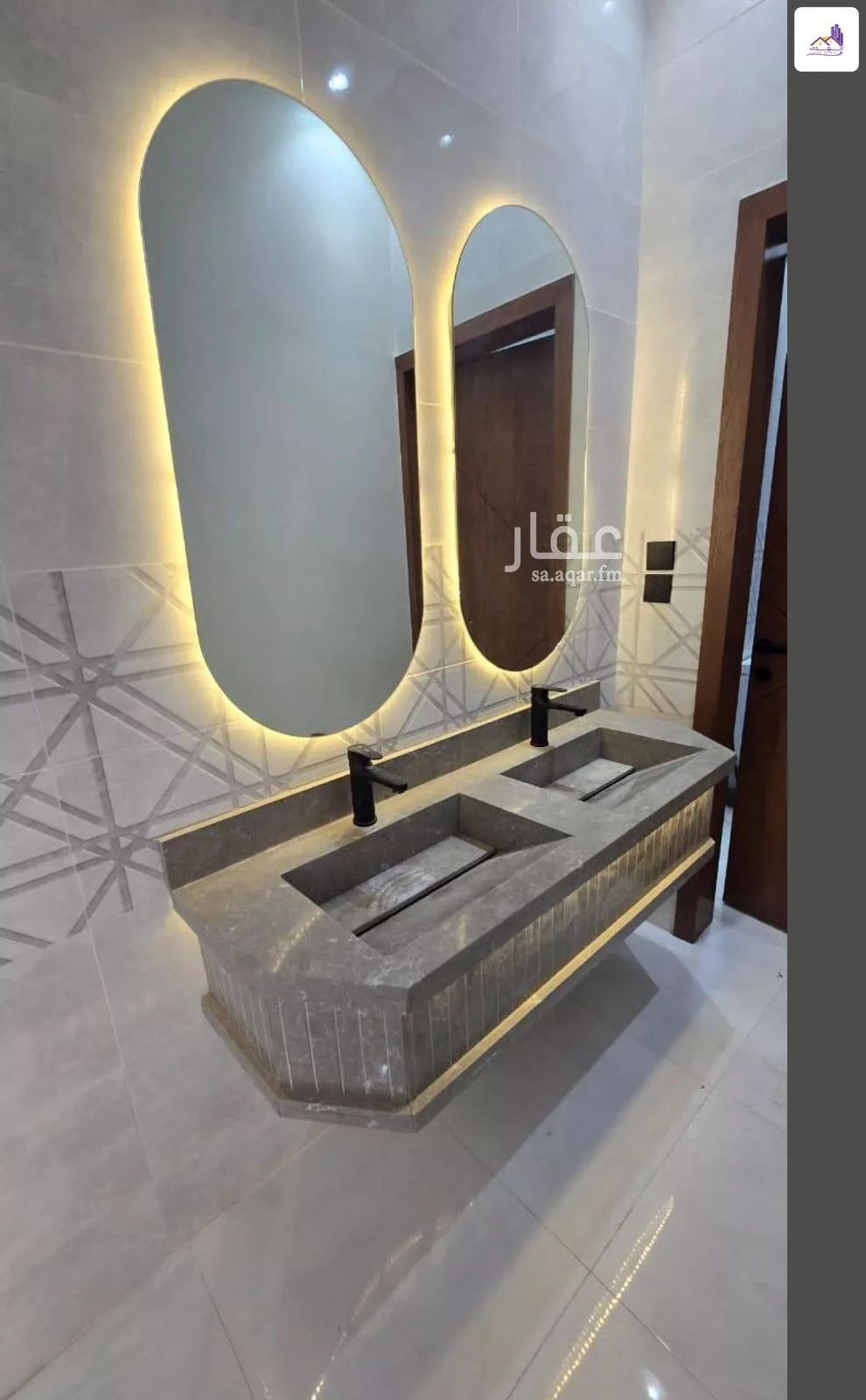 فيلا 13 غرف في الصالحية 5