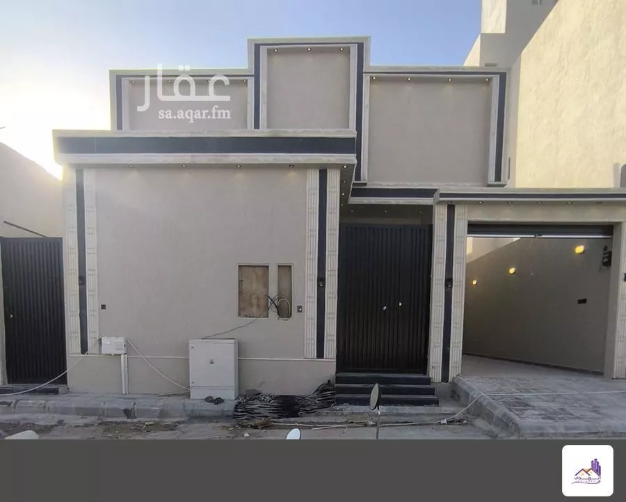 فيلا 5 غرف في الجنادرية 1