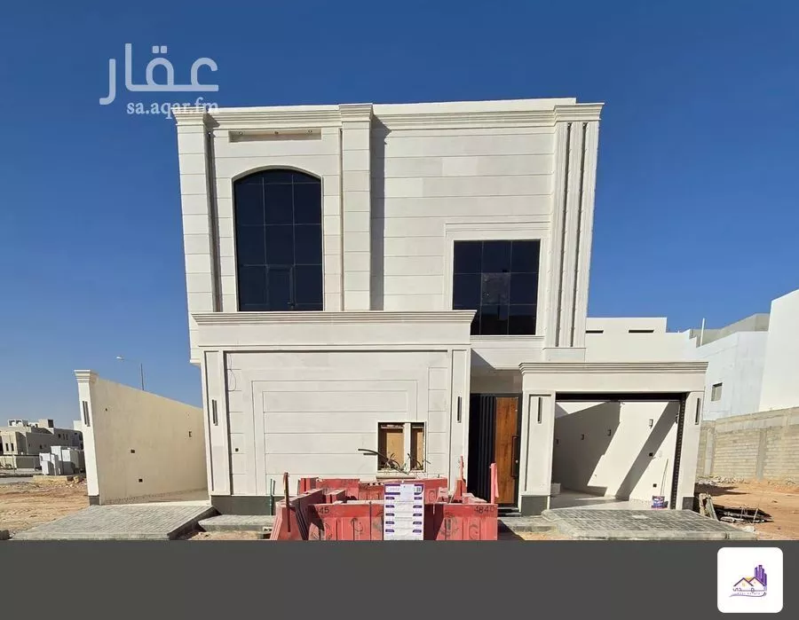 6 bedroom floor in Ash Sharq 1