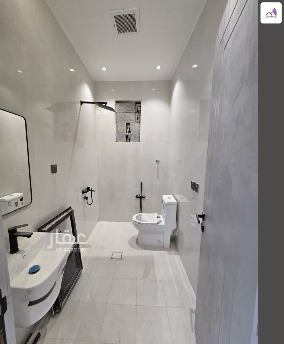 13 bedroom villa in Al Janadriyah, Riyadh 25