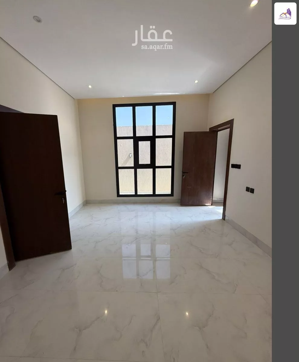 4 bedroom floor in Al Janadriyah 3