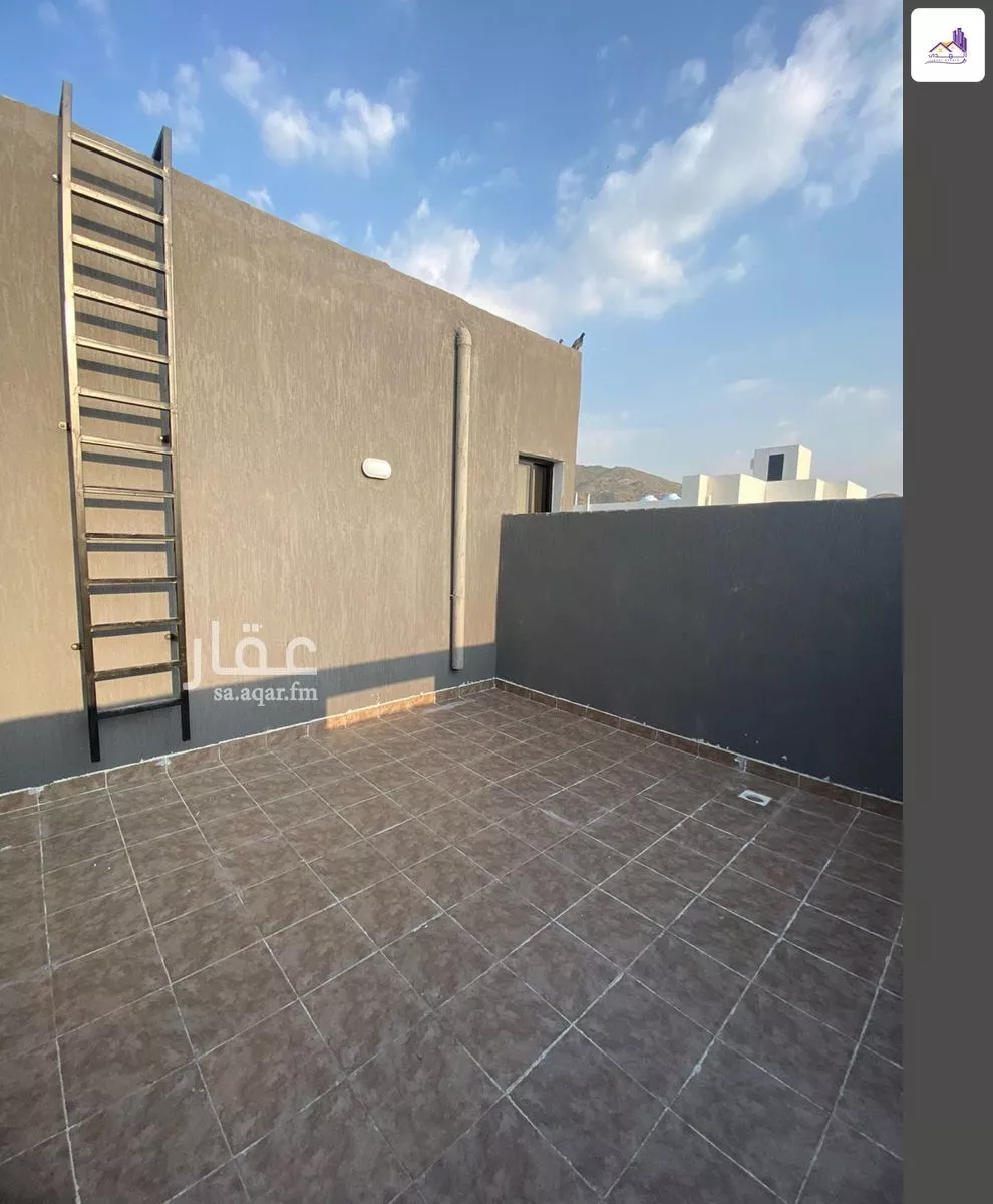 فيلا 5 غرف في العكيشية 4