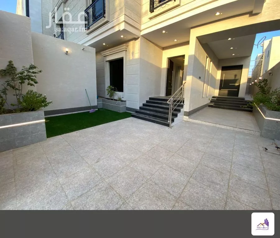 فيلا 9 غرف في الملك فهد 5