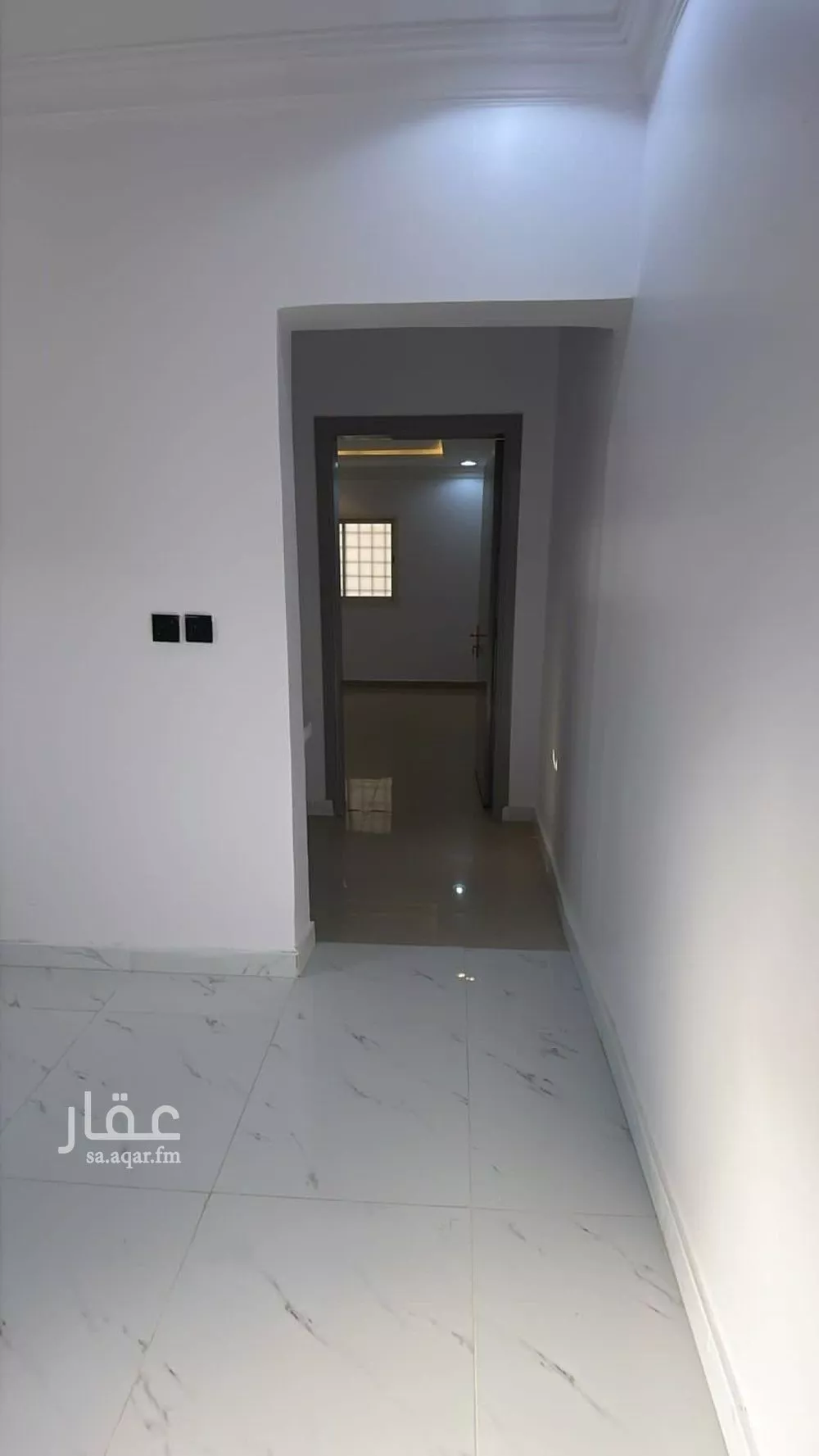 شقة 1 غرف في الملقا 4