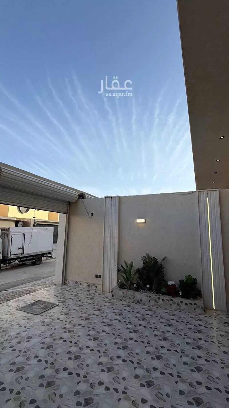 5 bedroom villa in Tuwaiq 3