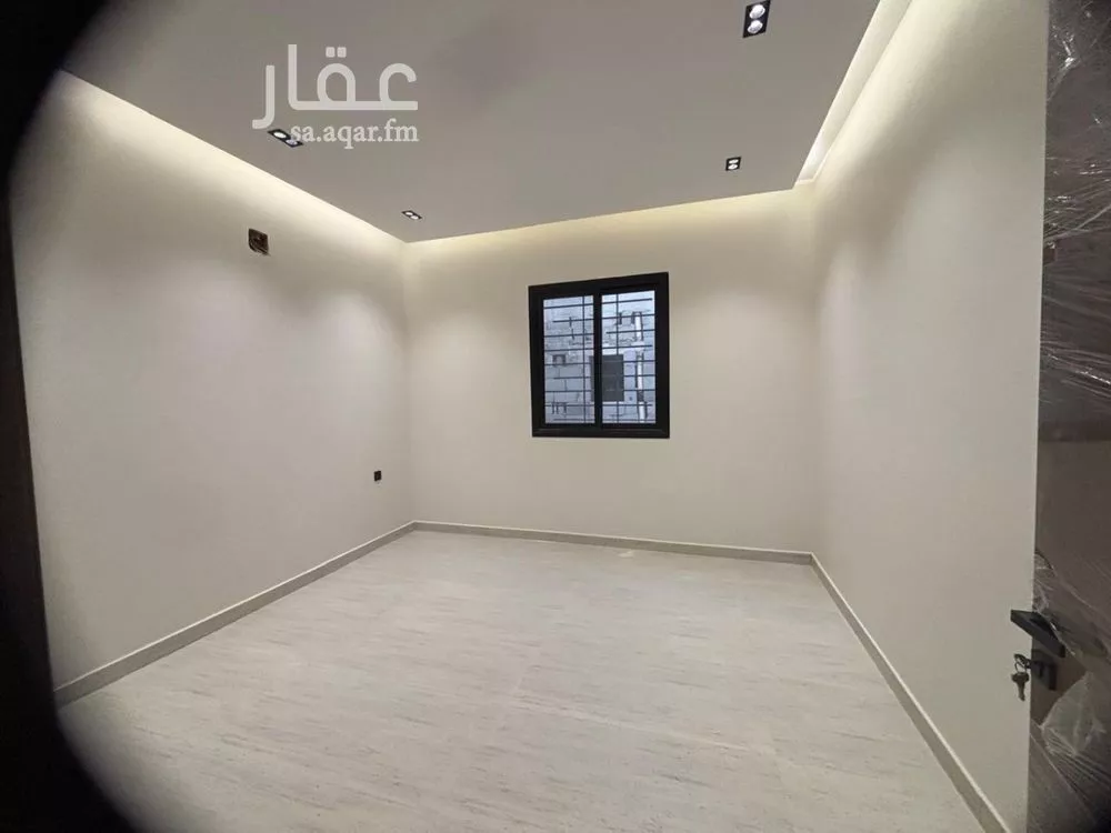 3 bedroom floor in Al Janadriyah 2