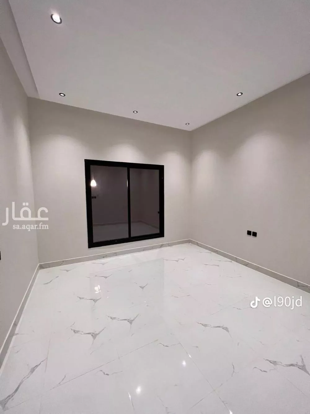 3 bedroom floor in Al Janadriyah 3