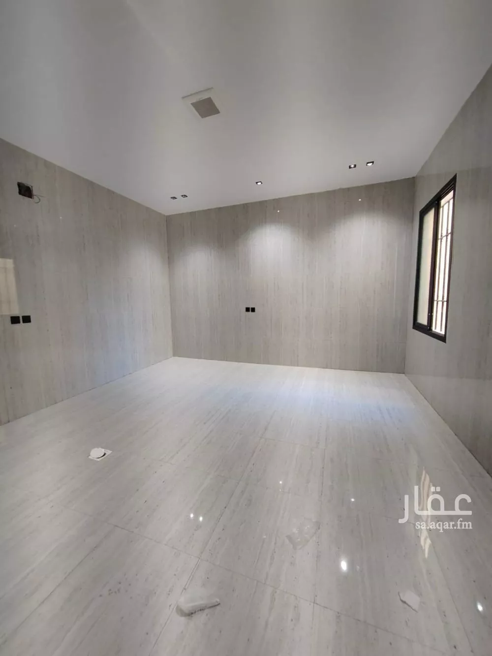 فيلا 8 غرف في طويق 2