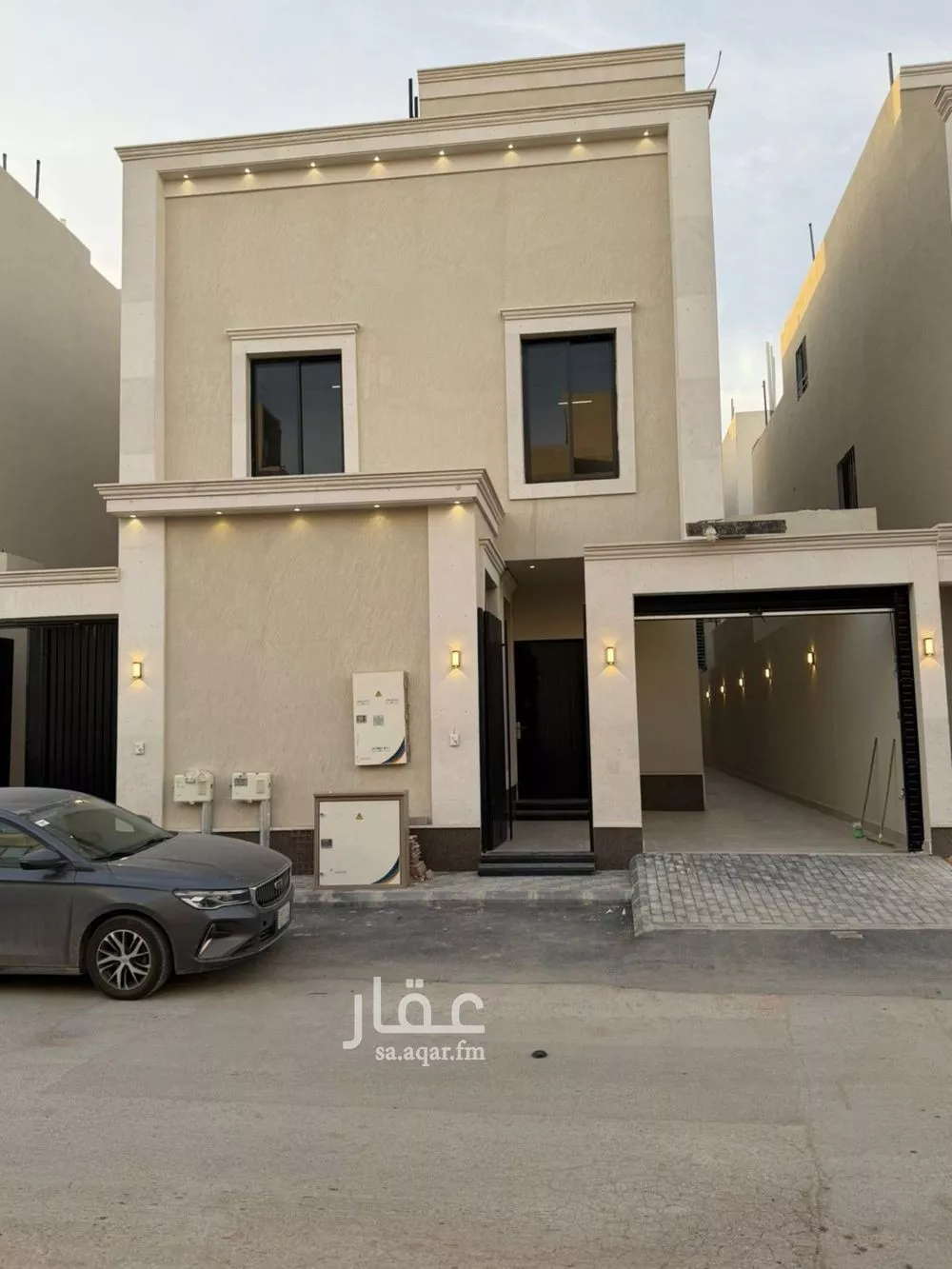 فيلا 6 غرف في النظيم 1