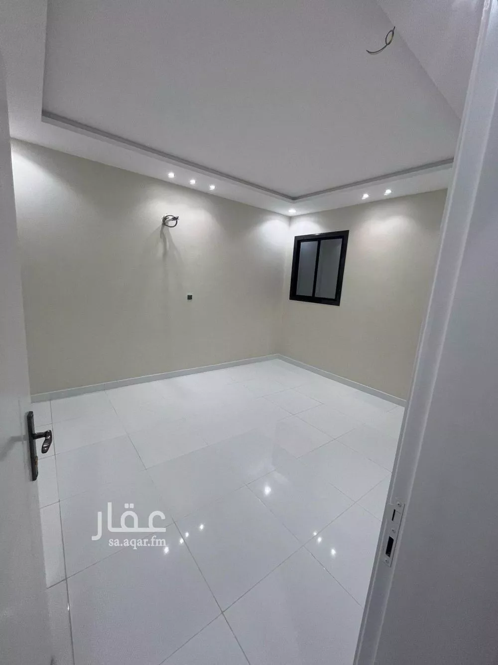 فيلا 6 غرف في الملك فهد 5