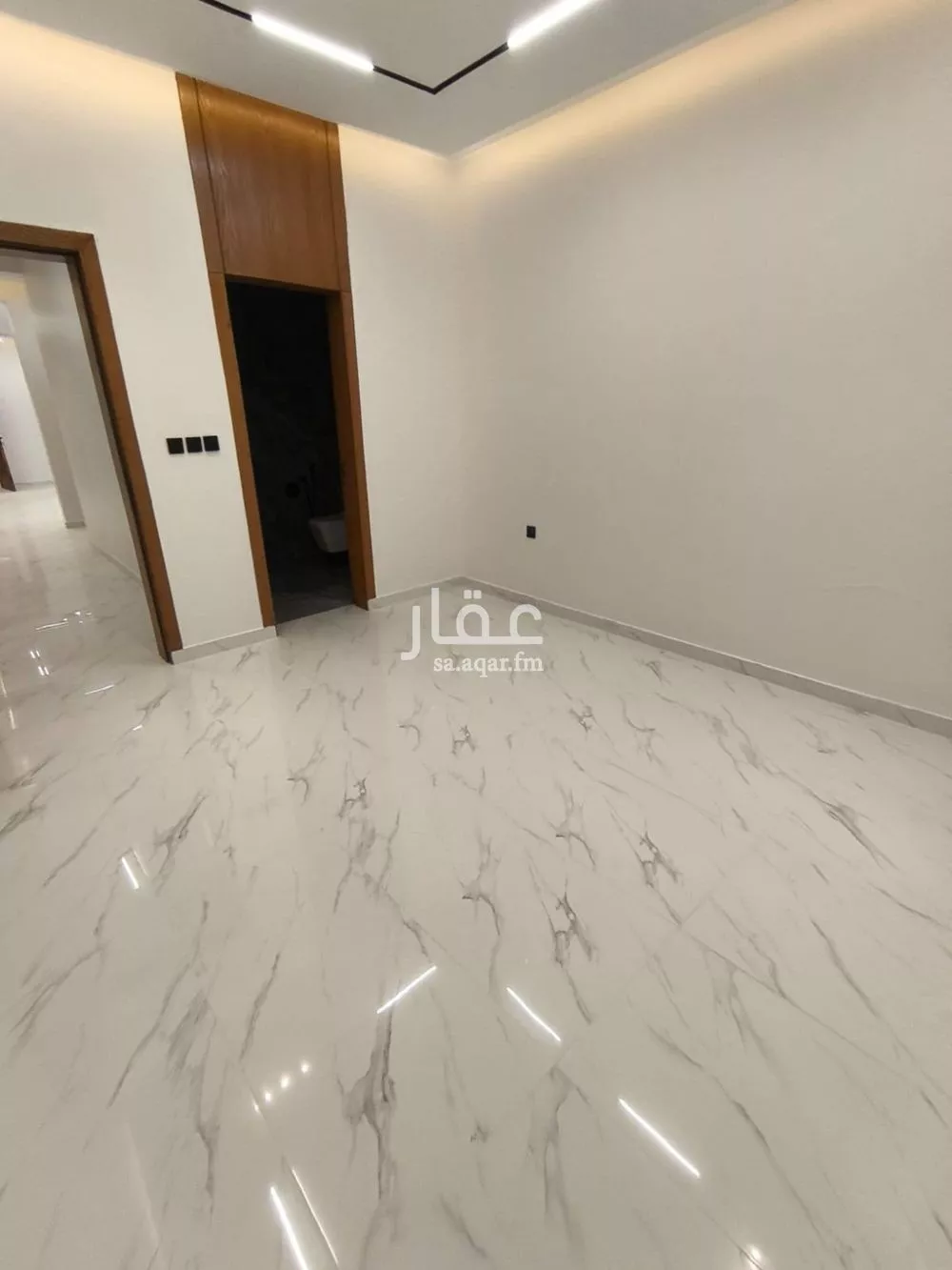3 bedroom floor in Al Janadriyah 5
