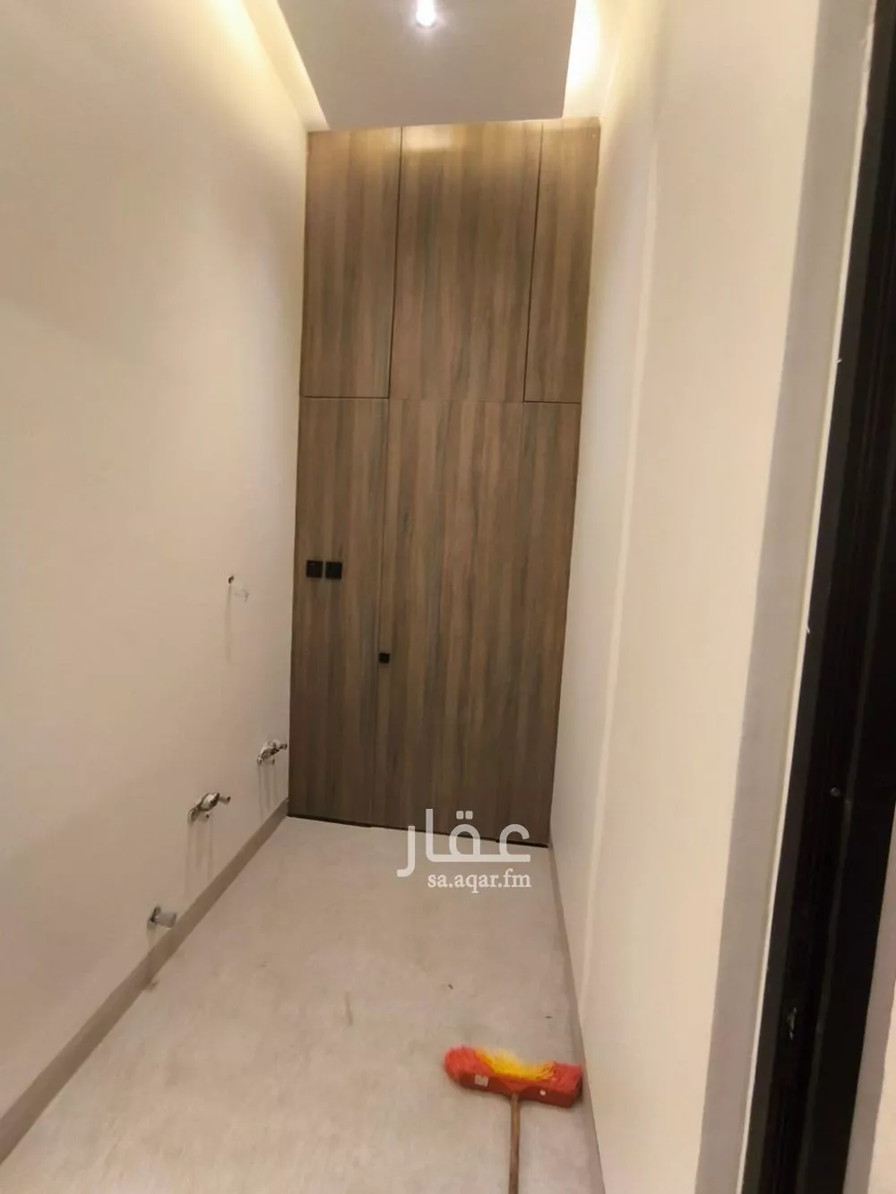4 bedroom floor in Al Janadriyah 4