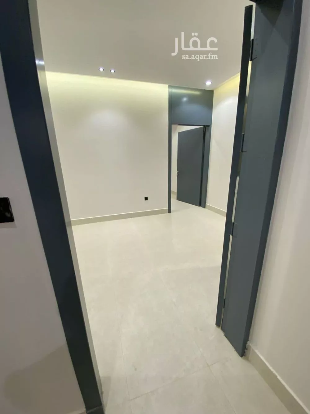 فيلا 5 غرف في الجنادرية 3